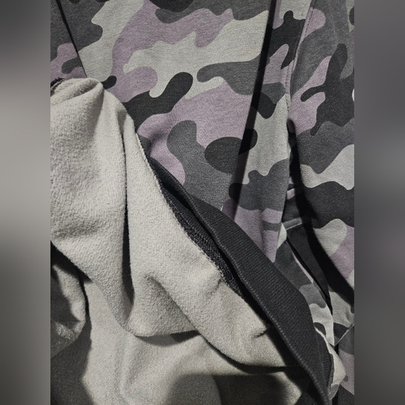 Champion Gray Camouflage Hoodie with Chain Accent - Picture 7 of 9